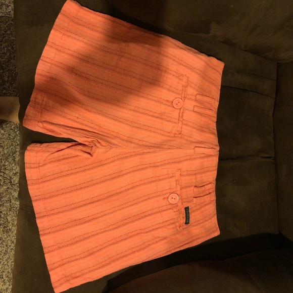 Shorts - Picture 2 of 5